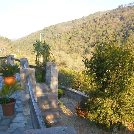 Cosy Holiday In With Garden *